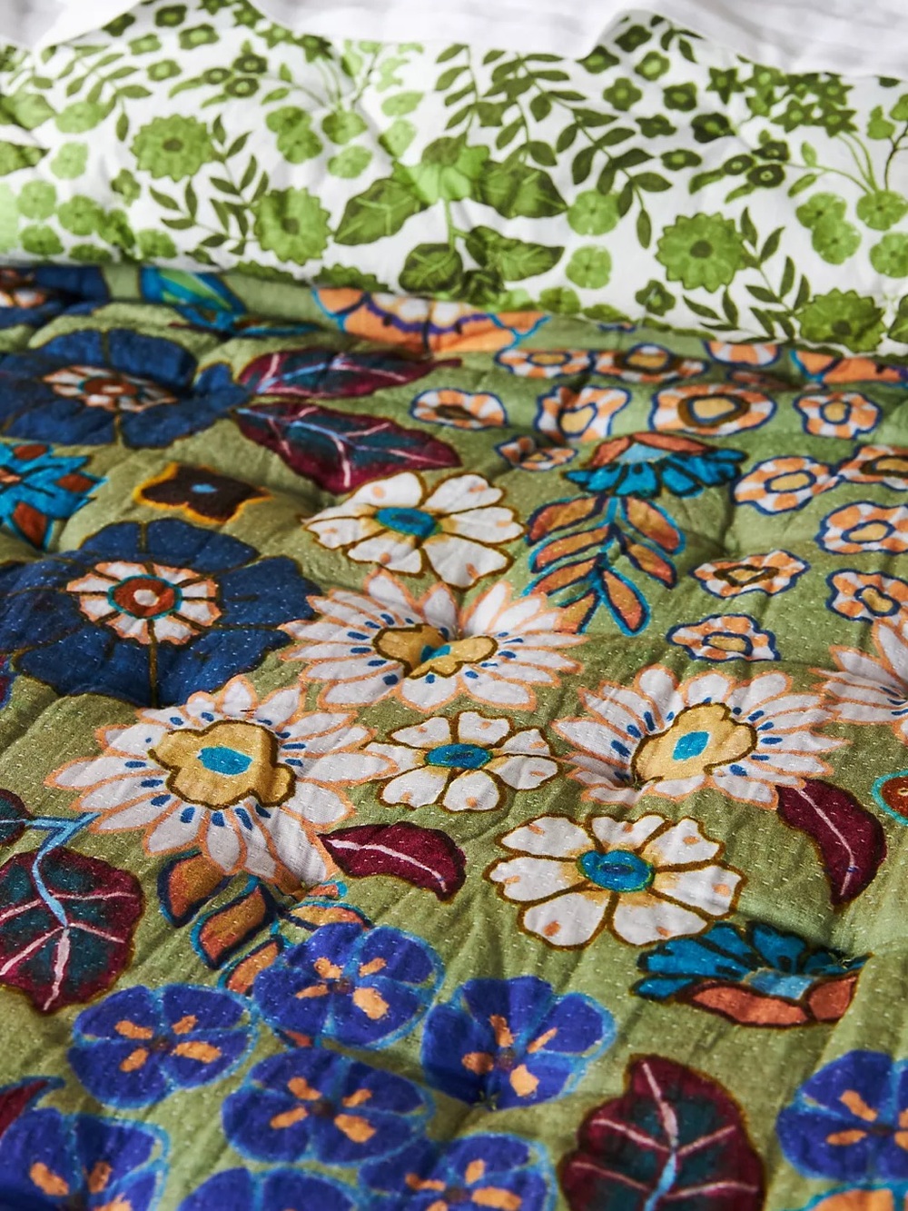 Anthropologie Jardin Folk Textured Cotton Queen Size Quilt with Two Shams - Picture 7 of 9